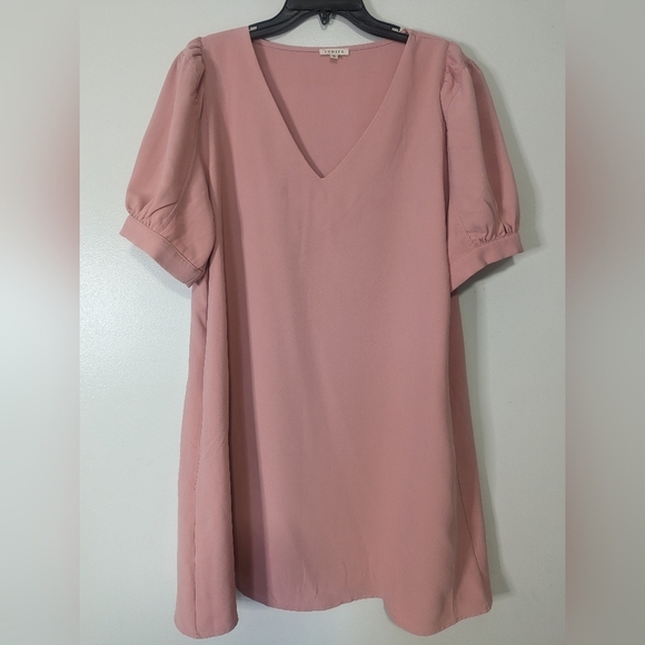 JODIFL Dresses & Skirts - Boutique EUC Jodifl pink puff sleeve dress w/ pockets